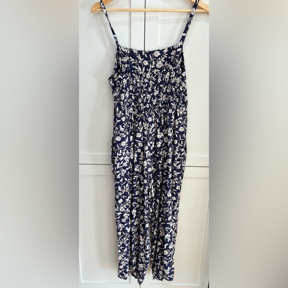 Sleeveless Wide-Leg Floral Jumpsuit - Picture 2 of 2